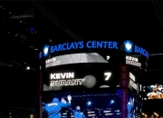 乐鱼体育地址-篮网主场取胜凯尔特人，厄文大号三双