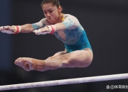 乐鱼体育网站-运动员们在场上展现出色技艺，赢得观众赞叹