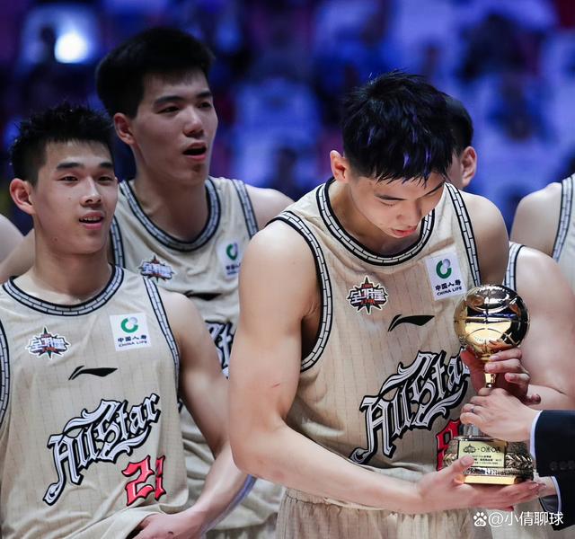 关于我国球员在CBA联赛夺得最佳新秀奖的信息 关于我国球员在CBA联赛夺得最佳新秀奖的信息