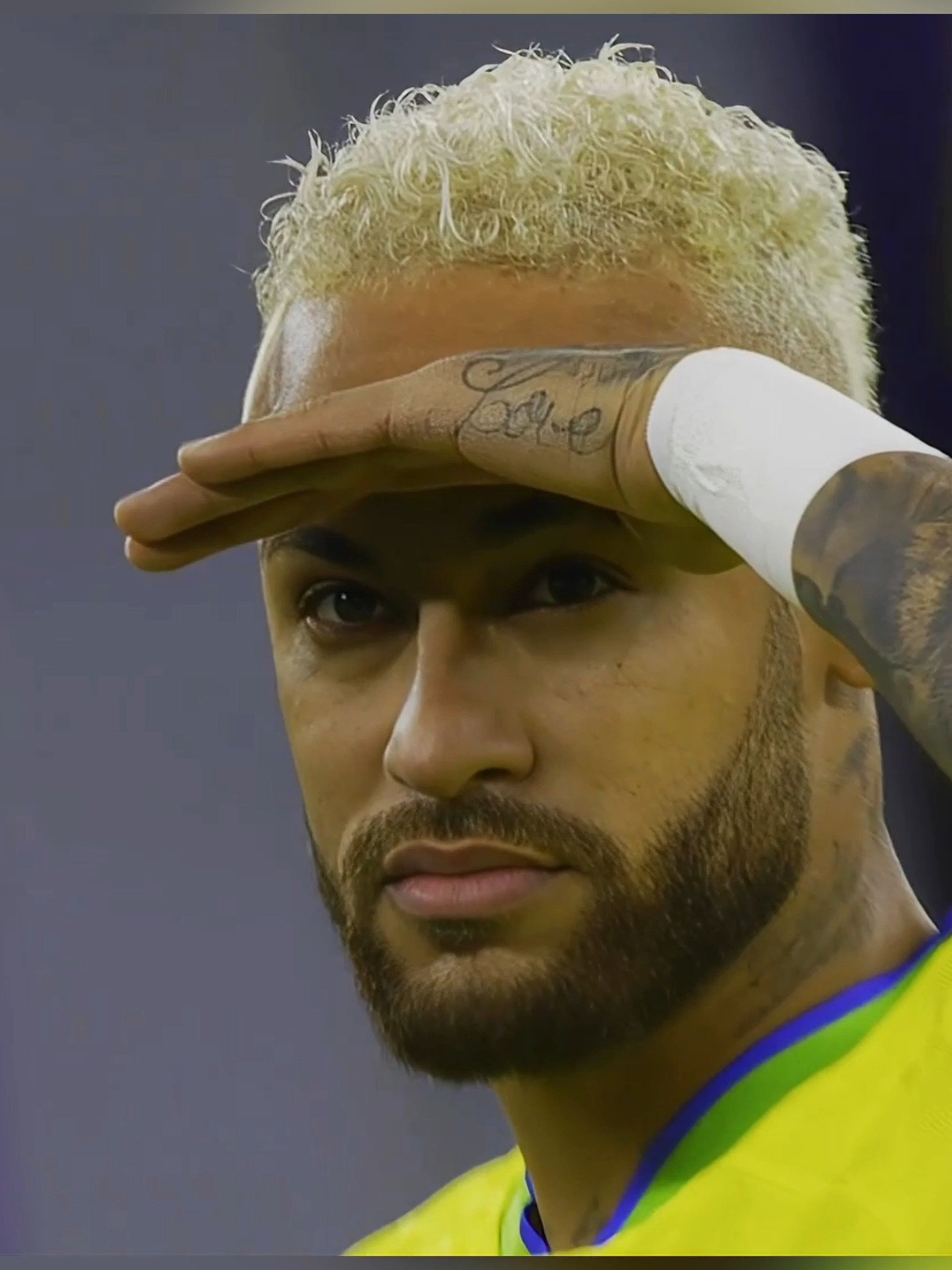 关于巴西选手在羽毛球赛场上喜获胜利的信息