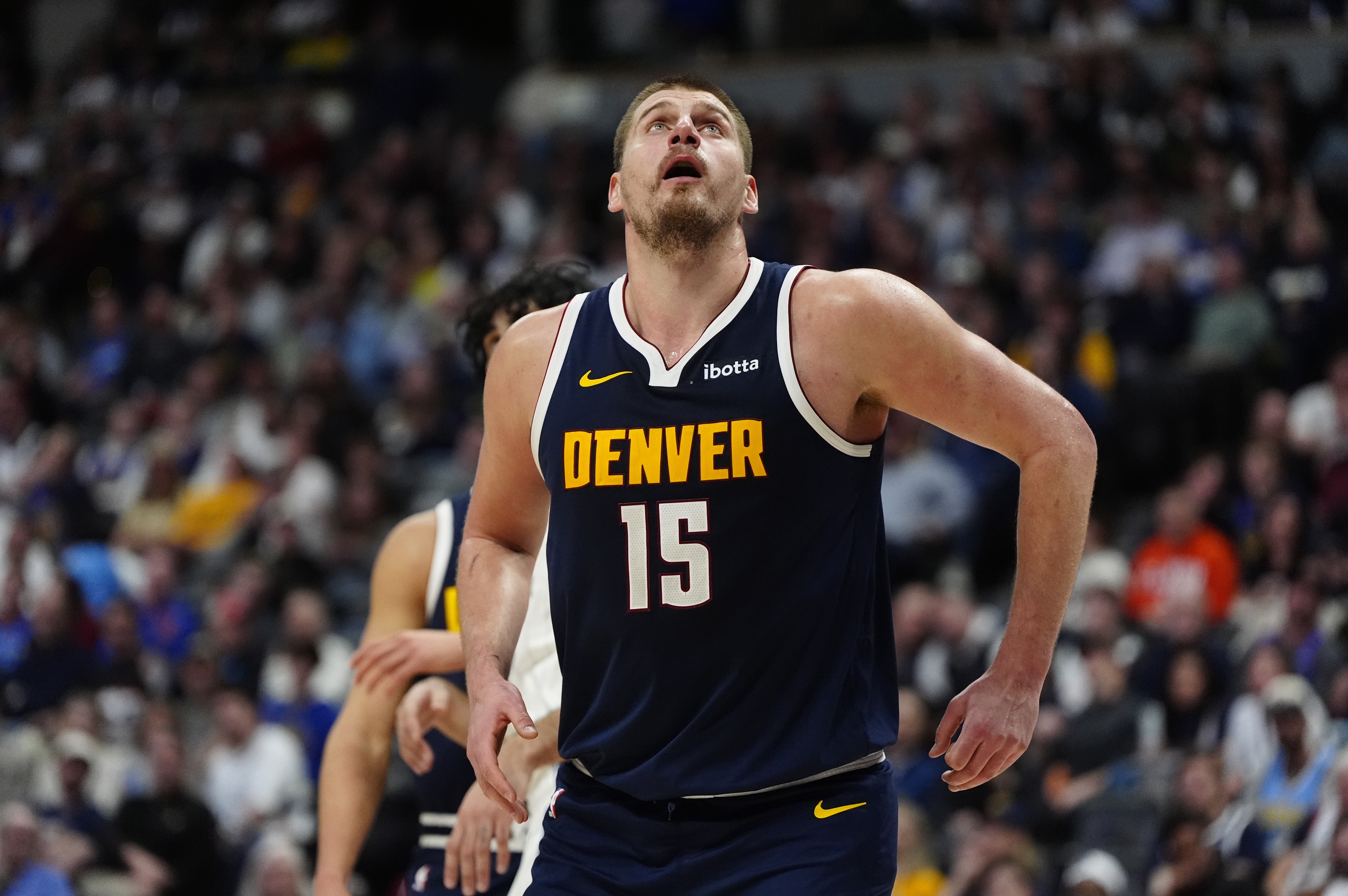 开拓者胜掘金拿下新赛季第轮前六意大利已的简单介绍