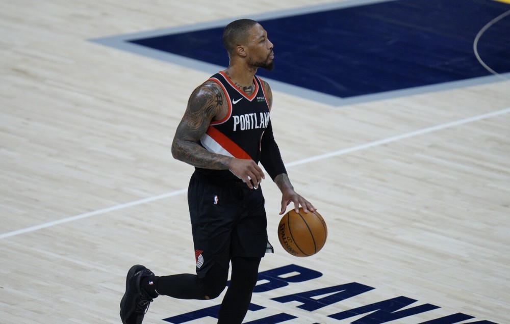 快船逆转篮网,利拉德三分准 快船逆转篮网,利拉德三分准