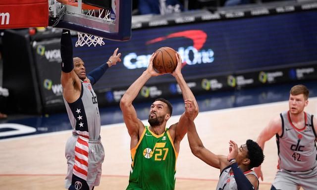 比尔砍下40分,奇才客场击败篮网 比尔砍下40分,奇才客场击败篮网