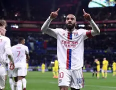 包含里昂队力克强敌,四战不败状态保持的词条 包含里昂队力克强敌,四战不败状态保持的词条