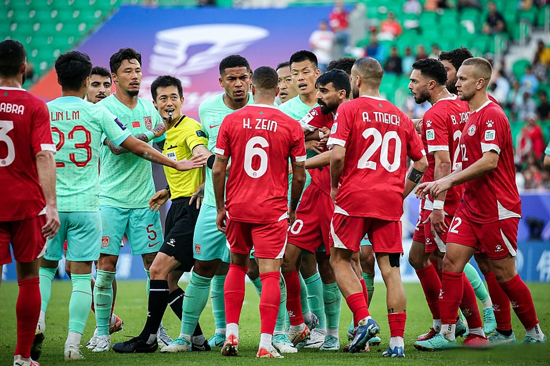 亚洲地区足球赛赛事吸引全球目光 亚洲地区足球赛赛事吸引全球目光